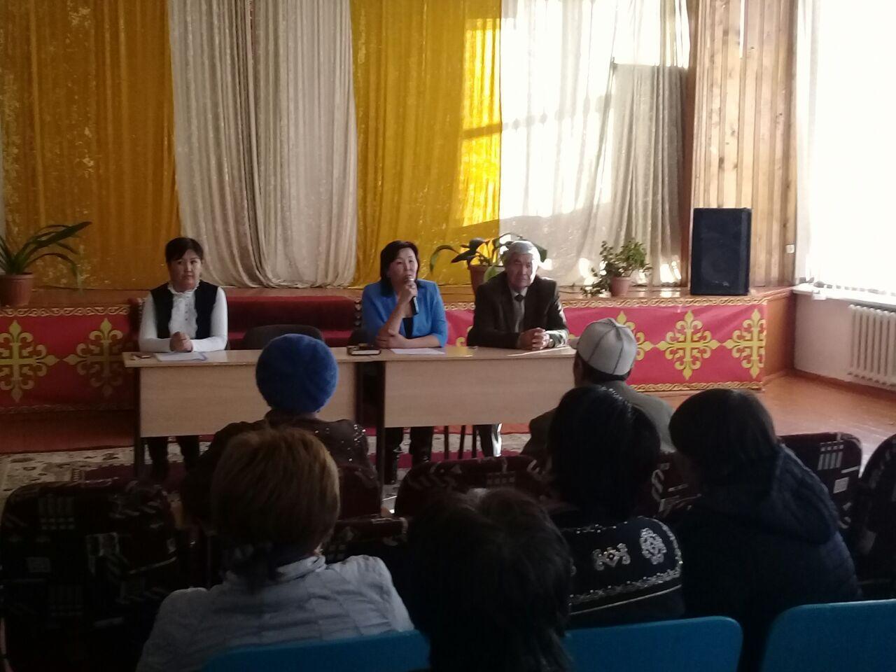 Мектеп директоры Ж.Н.Шалбаеваның І жарты жылдық есебі