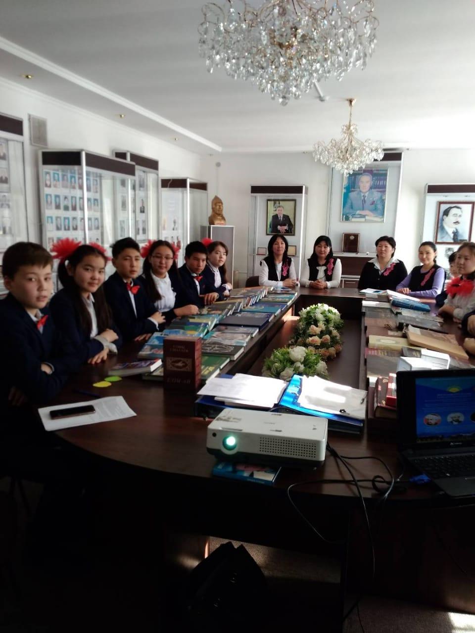 Тарих және өзін өзі тану пәндерінің онкүндік ашық сабақ шеруі