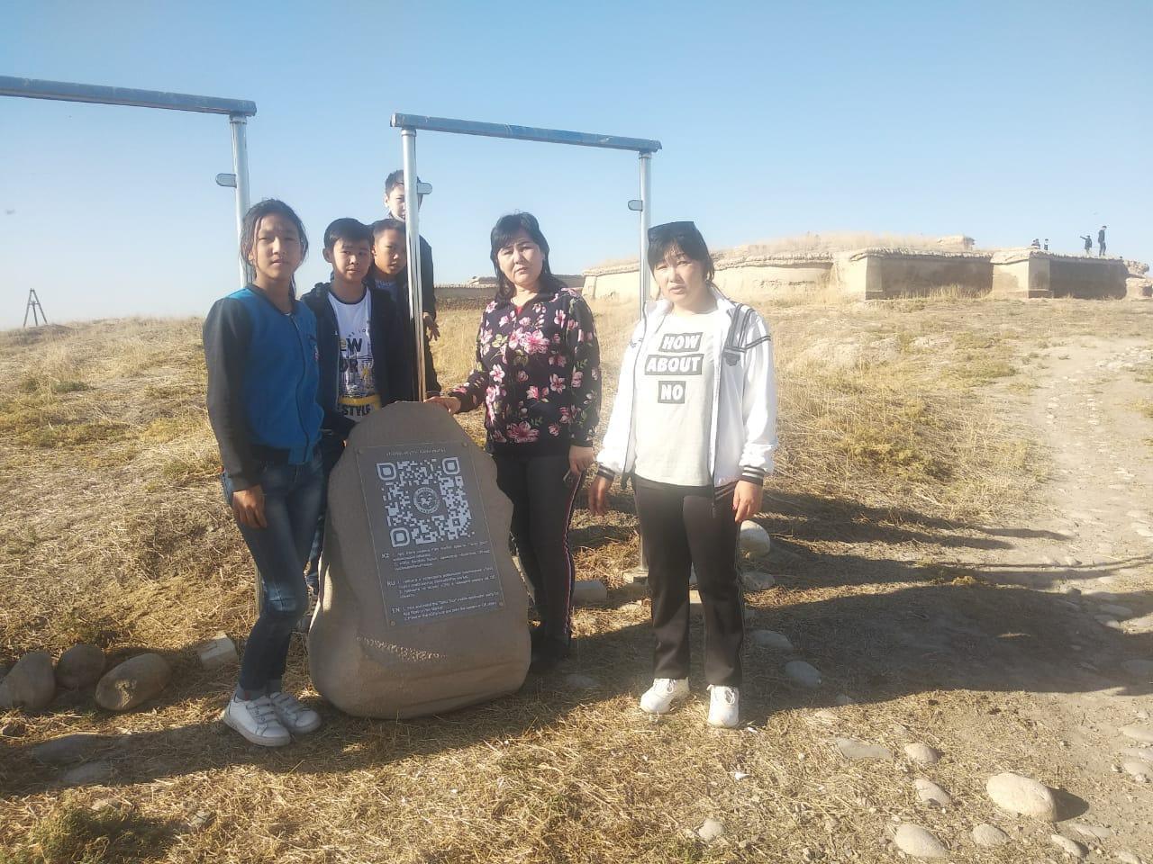 "Өткенге үңілу – өнегелі іс"