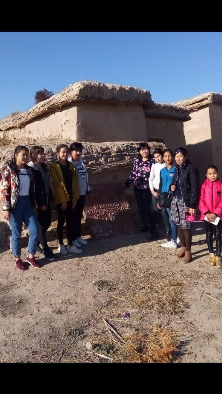 "Өткенге үңілу – өнегелі іс"