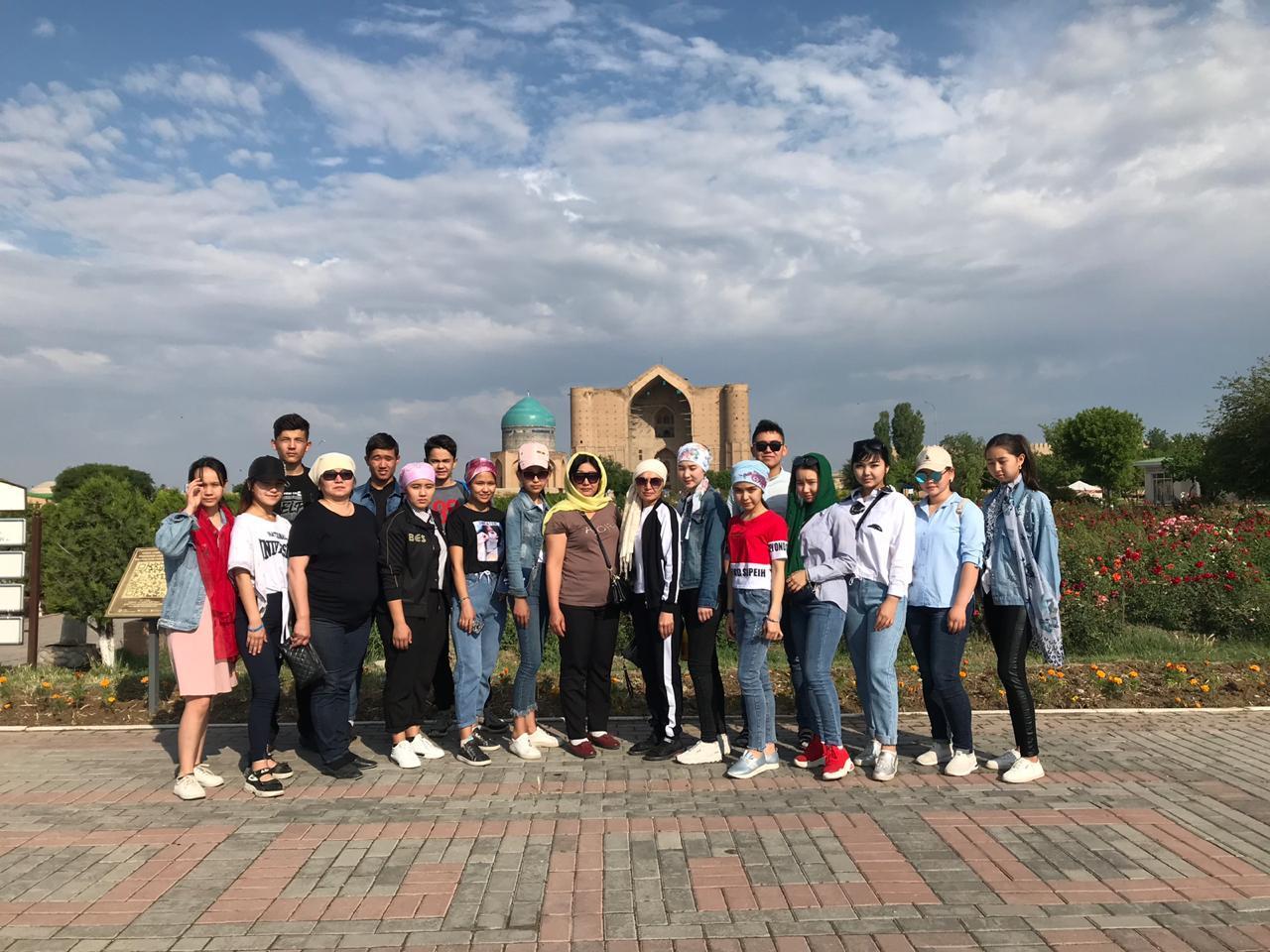 Түркістан облысының киелі жерлеріне саяхат